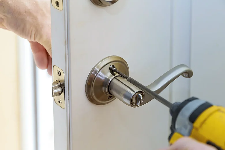 Comprehensive Door Knobs Repair in Calgary